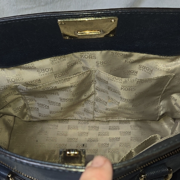 Michael Kors Vintage NAVY Satchel Gold MK HDWR Classic Elegance Soft Leather HTF - Picture 11 of 16